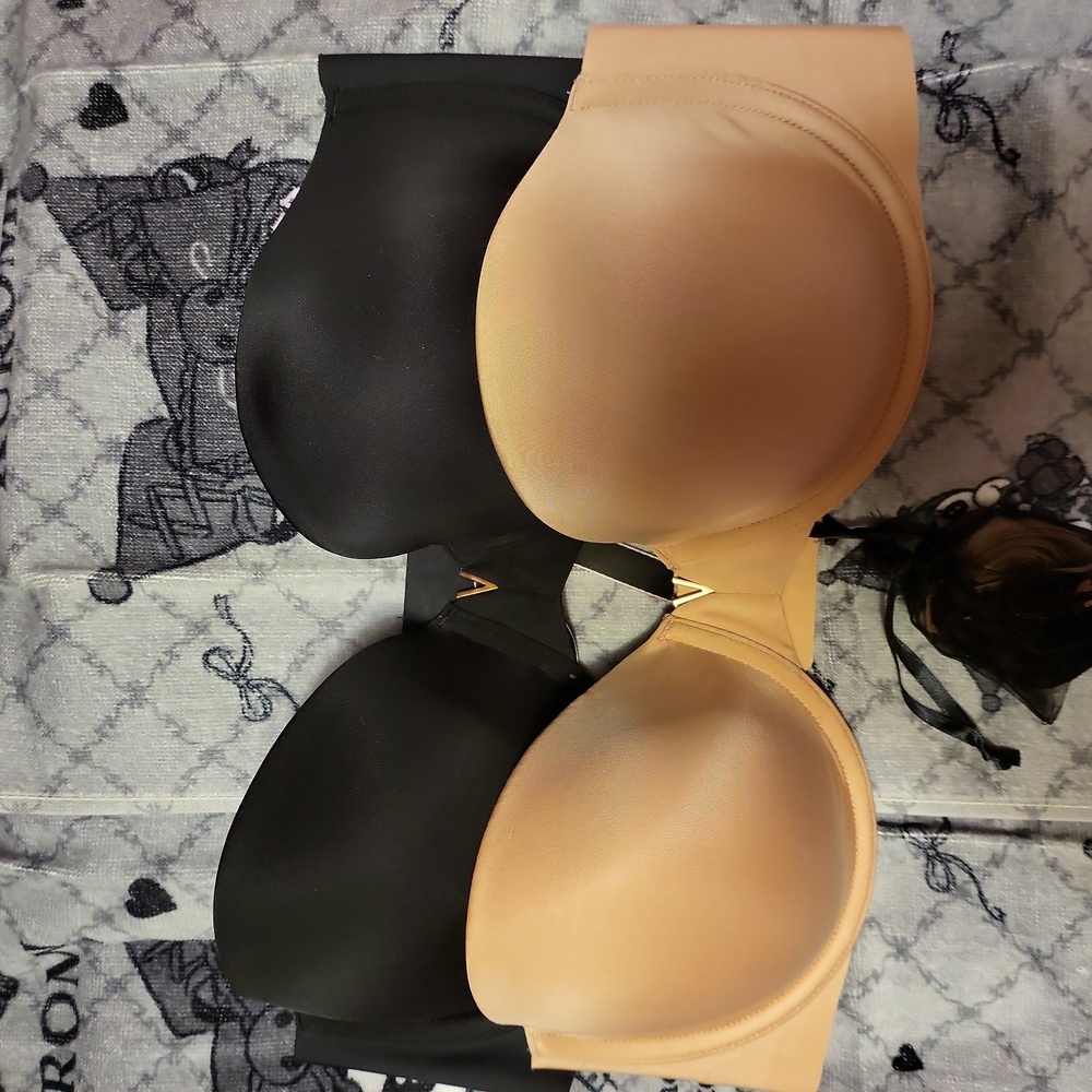 Victoria Secret  strapless , sticky bras X 2